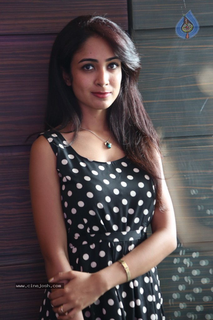 Aditi Chengappa New Stills - 80 / 88 photos