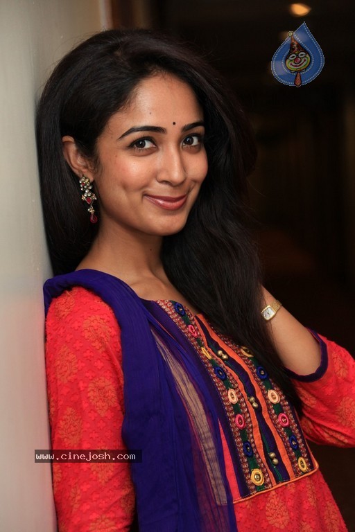 Aditi Chengappa New Stills - 15 / 63 photos