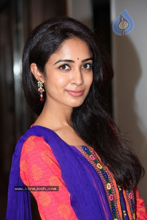 Aditi Chengappa New Stills - 51 / 63 photos
