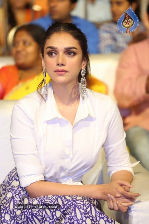 Aditi Rao Hydari at Sammohanam Audio Launch  - 11 / 29 photos