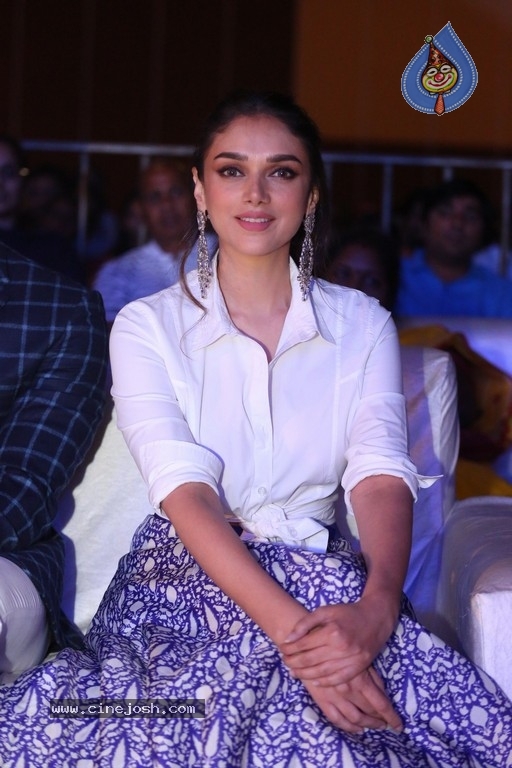 Aditi Rao Hydari at Sammohanam Audio Launch  - 22 / 29 photos