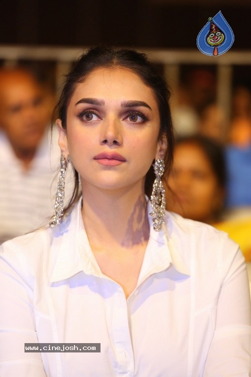 Aditi Rao Hydari at Sammohanam Audio Launch  - 26 / 29 photos