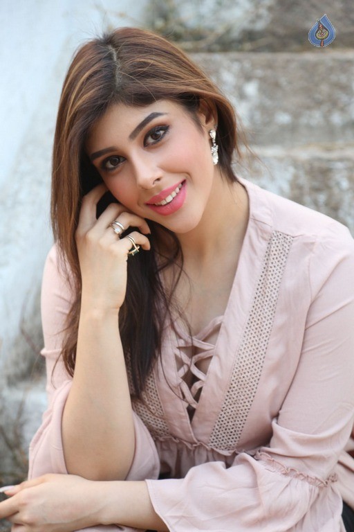 Aditi Singh Latest Gallery - 41 / 54 photos