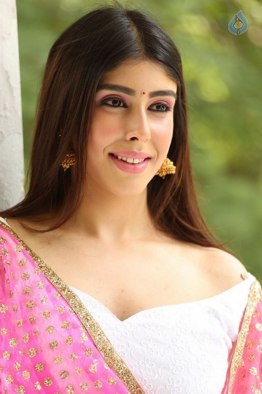 Aditi Singh New Photos - 29 / 32 photos