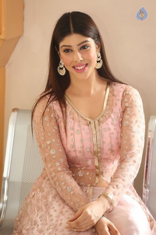 Aditi Singh New Photos - 21 / 36 photos