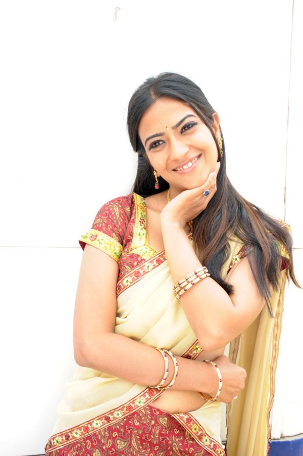 Aditi Sharma - 66 / 91 photos