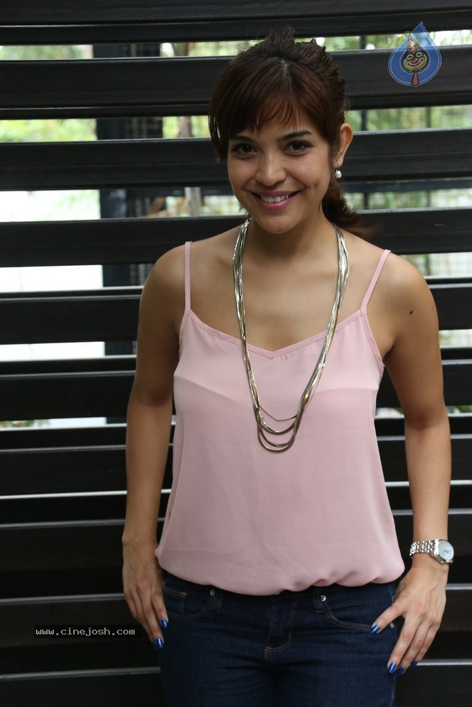 Adonica New Photos - 4 / 73 photos