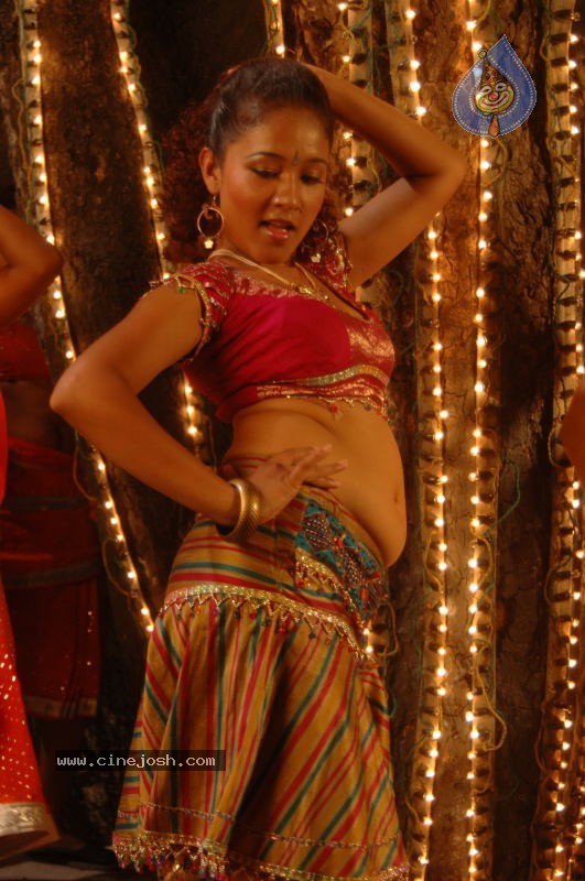 Agnesha Spicy Gallery - 33 / 59 photos