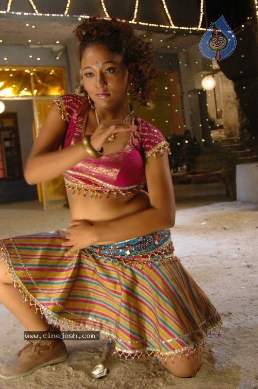 Agnesha Spicy Gallery - 37 / 59 photos