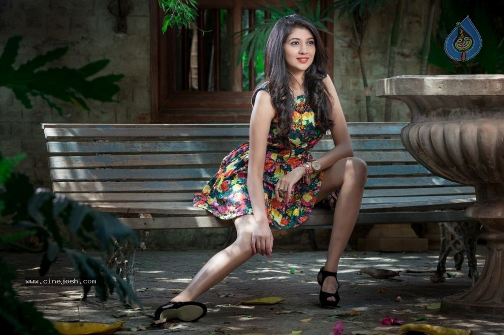 Akhila Kishore New Stills - 13 / 20 photos