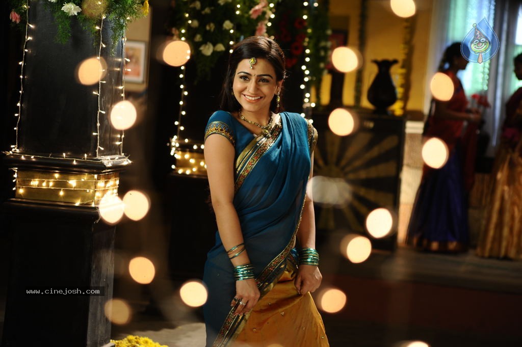 Aksha Latest Gallery - 12 / 42 photos