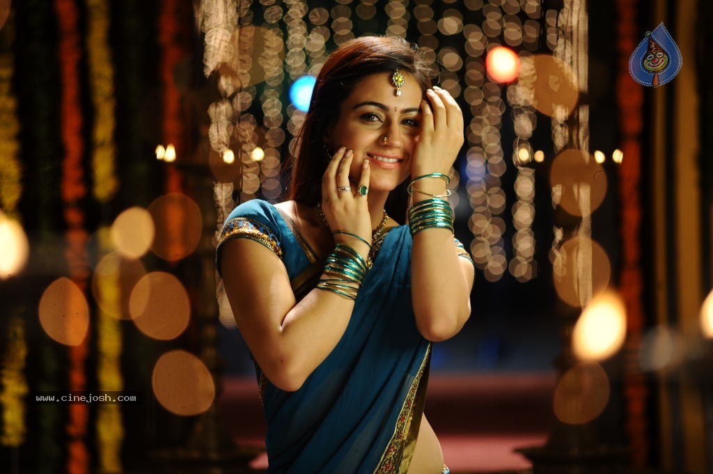 Aksha Latest Gallery - 14 / 42 photos