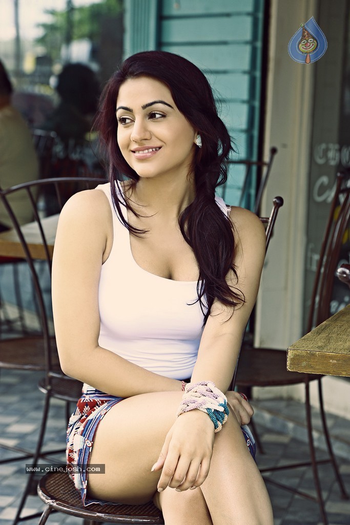 Aksha Latest Portfolio Pics - 29 / 34 photos