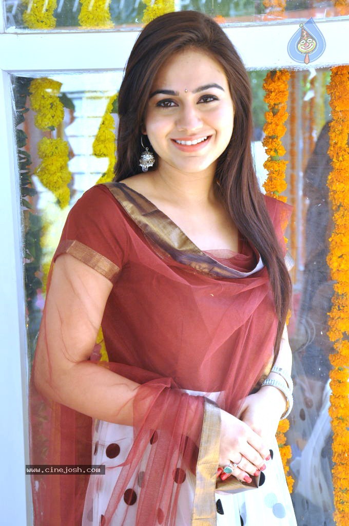 Aksha Latest Stills - 60 / 72 photos