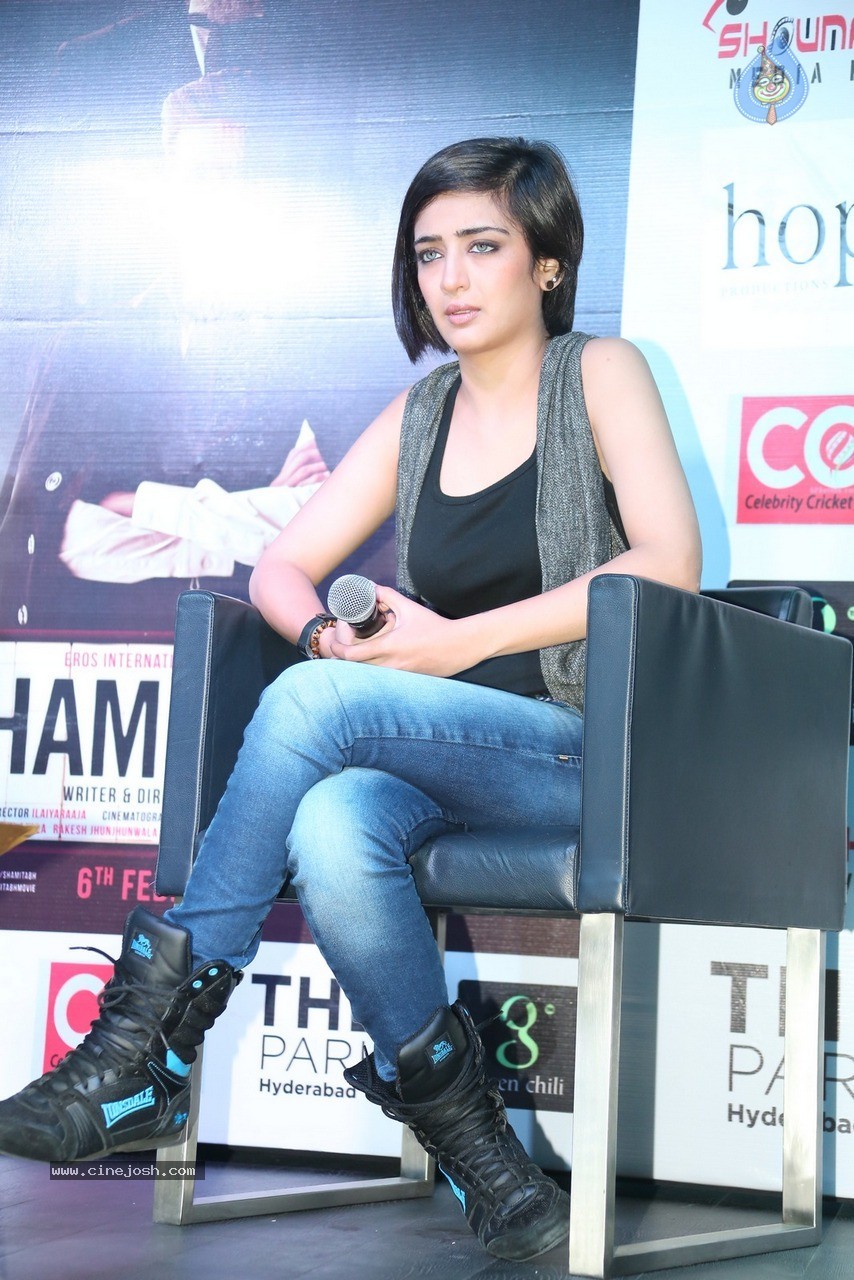 Akshara Haasan at Shamitabh PM - 55 / 60 photos