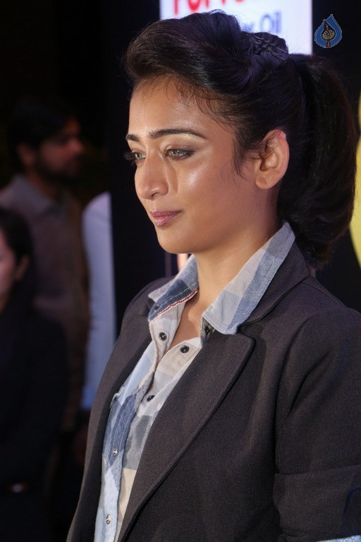 Akshara Haasan Photos - 30 / 30 photos
