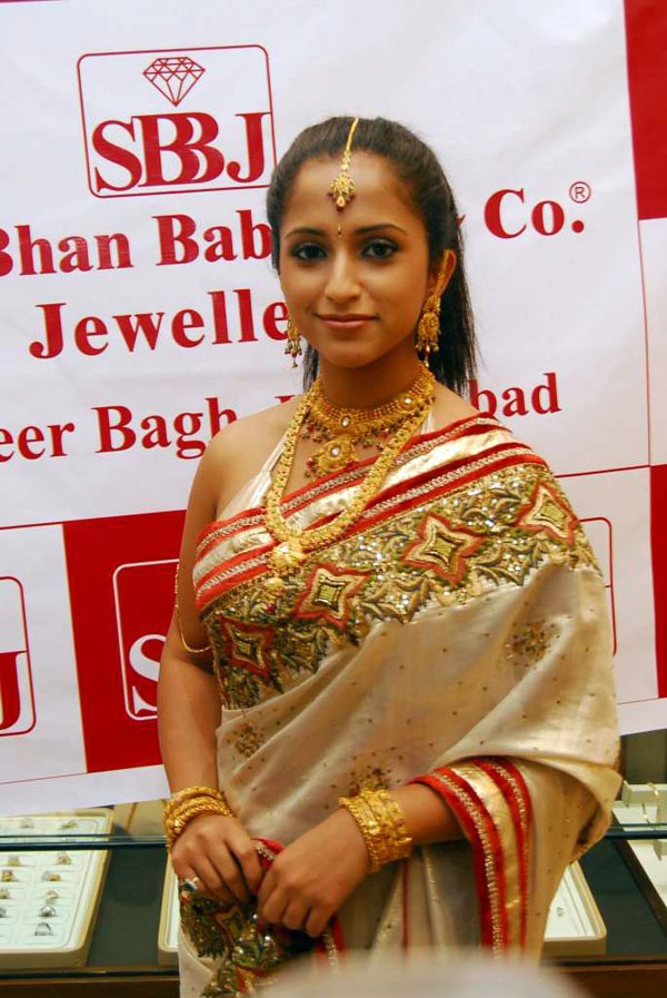 Akshita - 17 / 78 photos