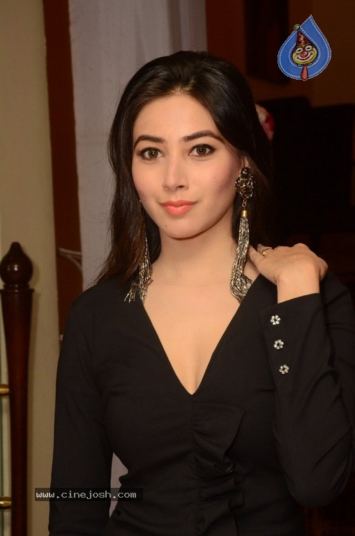 Alankrita Bora Images - 4 / 20 photos