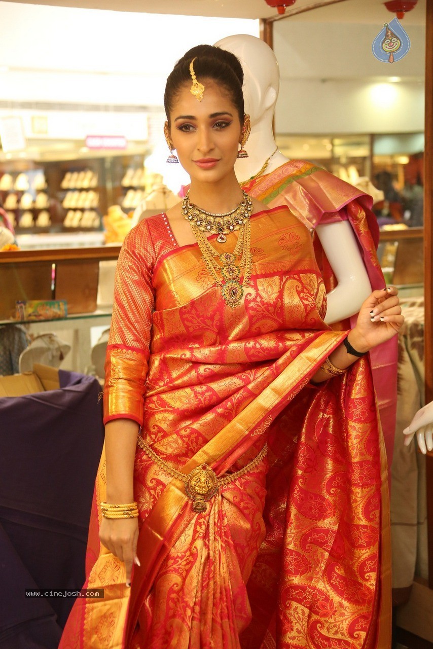Alankrita Sahai Stills - 1 / 57 photos