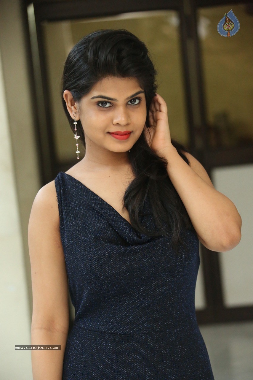 Alekhya Latest Gallery - 28 / 60 photos