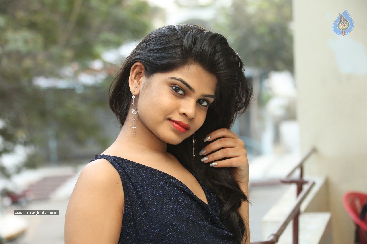 Alekhya Latest Gallery - 52 / 60 photos