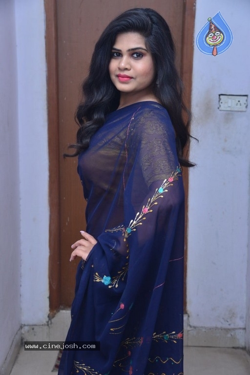 Alekhya Naidu Photos - 2 / 17 photos