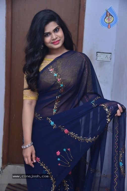 Alekhya Naidu Photos - 7 / 17 photos