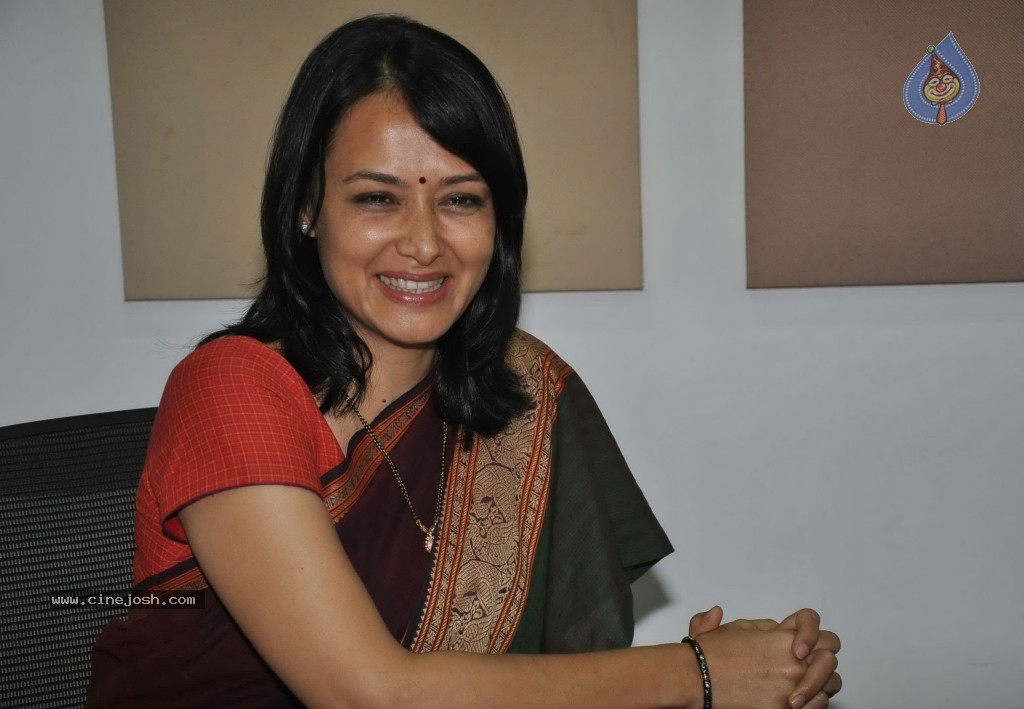 Amala Akkineni Stills - 51 / 64 photos