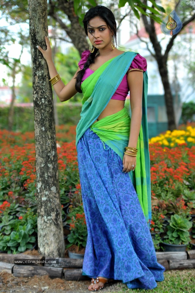 Amala Paul Hot Gallery - 30 / 52 photos