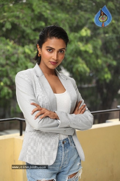 Amala Paul Interview - 1 / 21 photos