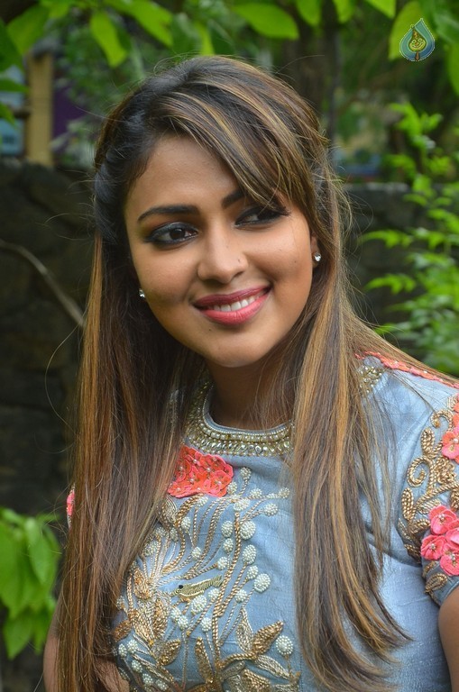 Amala Paul Latest Photos - 14 / 21 photos