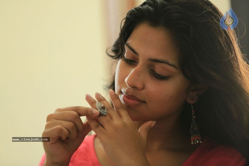 Amala Paul Latest Photos - 38 / 98 photos