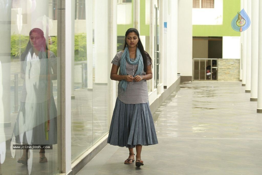 Amala Paul Latest Photos - 43 / 98 photos