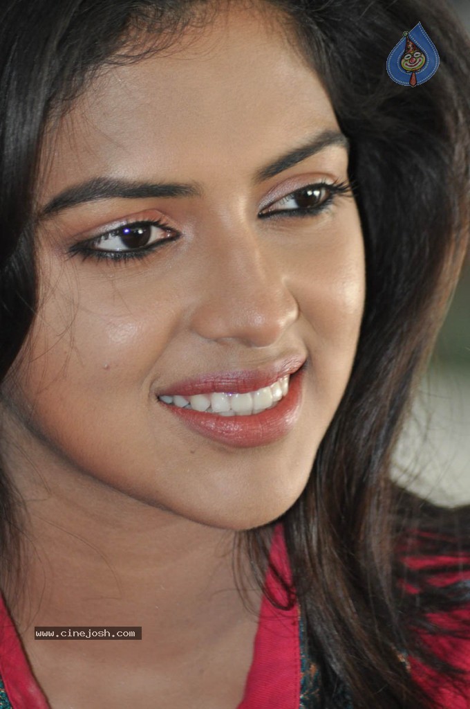 Amala Paul Latest Stills - 27 / 54 photos