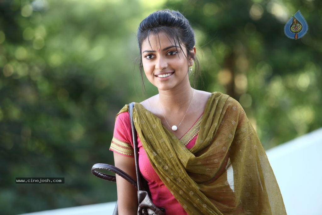 Amala Paul Latest Stills - 25 / 44 photos