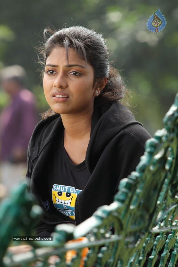 Amala Paul Latest Stills - 32 / 44 photos