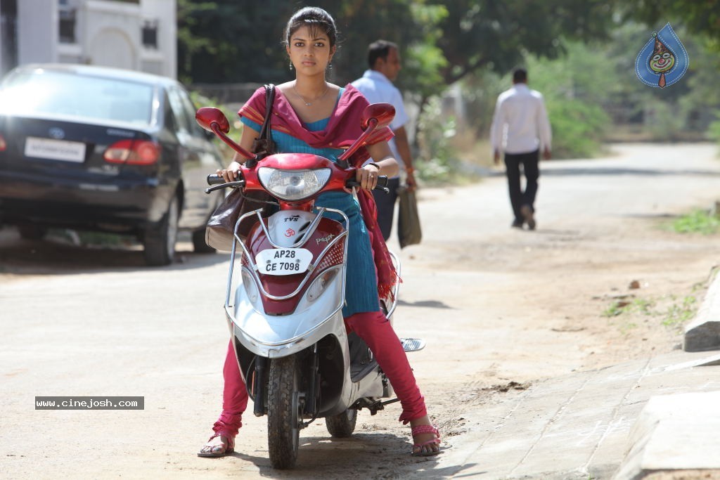 Amala Paul New Gallery - 1 / 58 photos