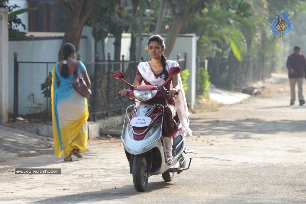 Amala Paul New Gallery - 44 / 58 photos
