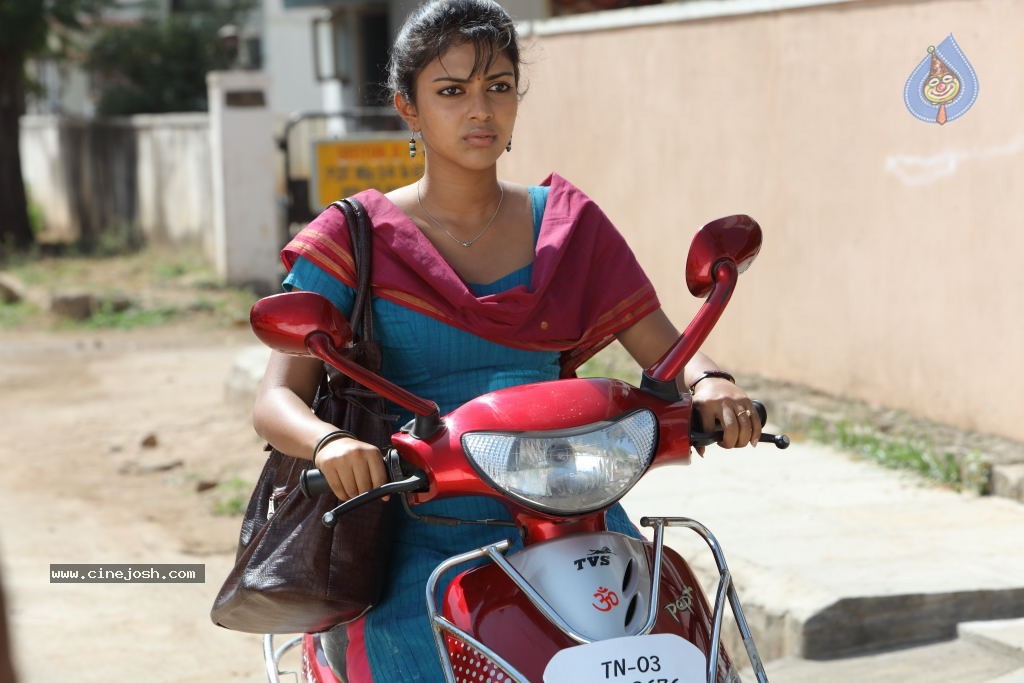 Amala Paul New Gallery - 53 / 58 photos