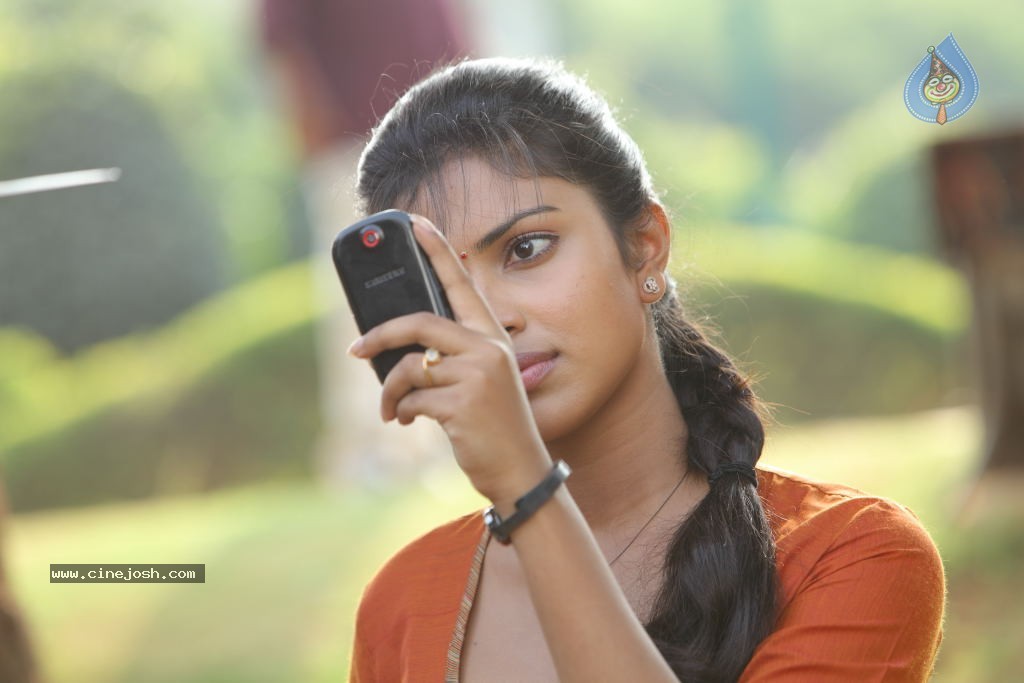 Amala Paul New Gallery - 56 / 58 photos