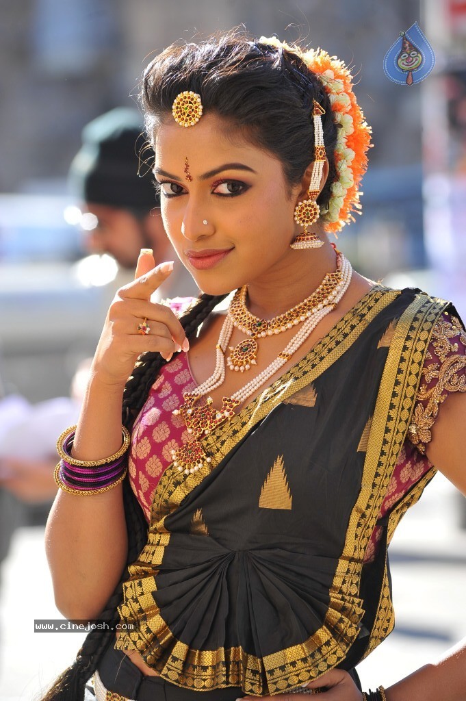 Amala Paul New Photos - 30 / 95 photos