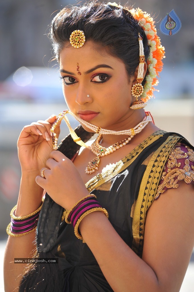 Amala Paul New Photos - 44 / 95 photos