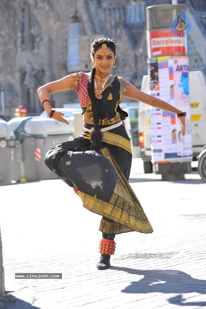 Amala Paul New Photos - 59 / 95 photos