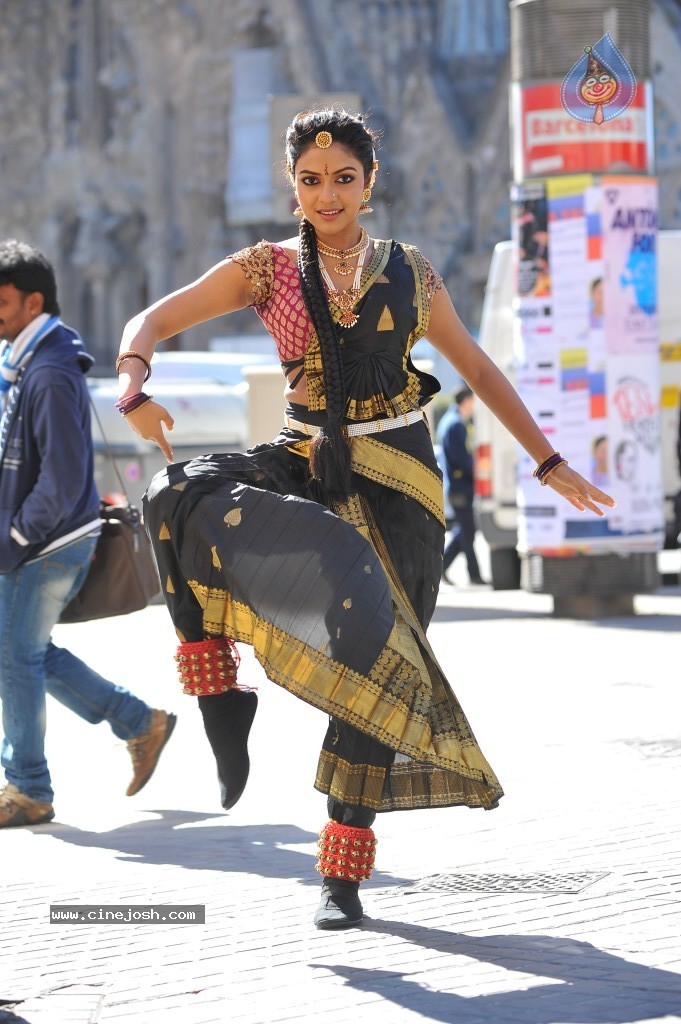 Amala Paul New Photos - 67 / 95 photos