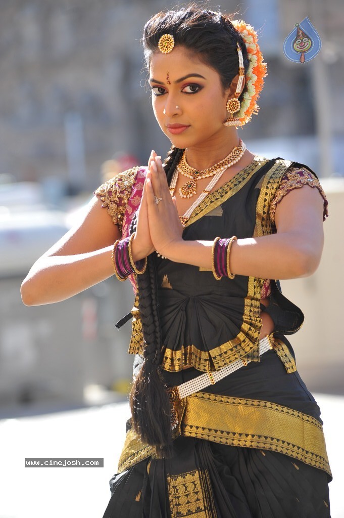 Amala Paul New Photos - 72 / 95 photos