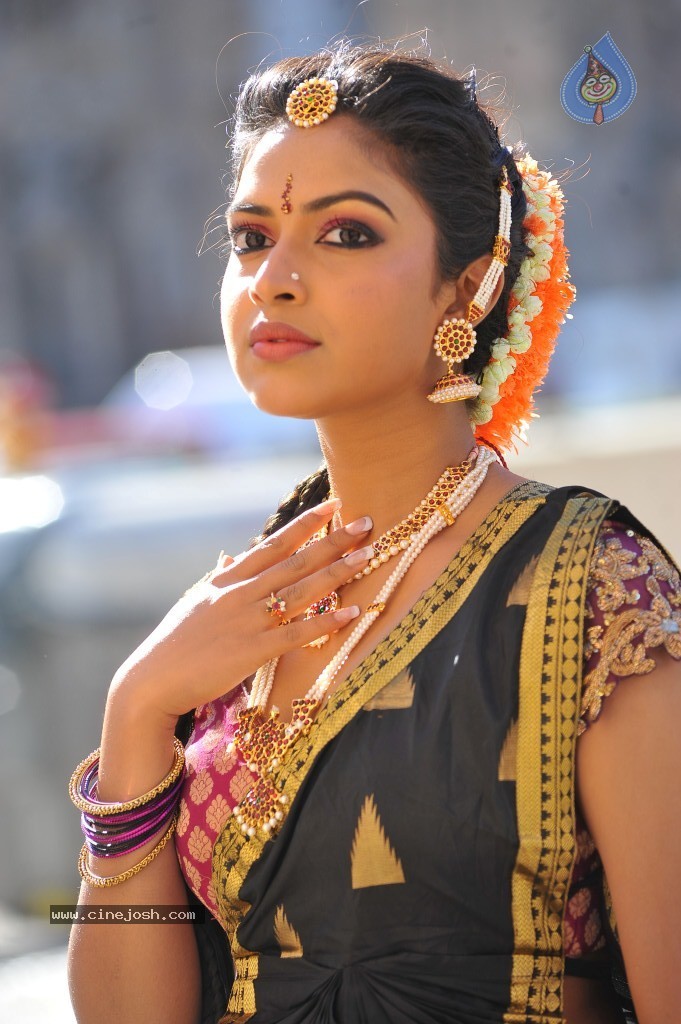 Amala Paul New Photos - 76 / 95 photos