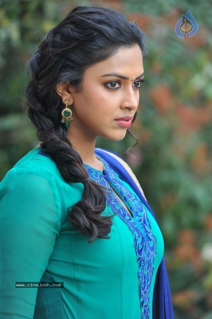 Amala Paul New Photos - 8 / 60 photos