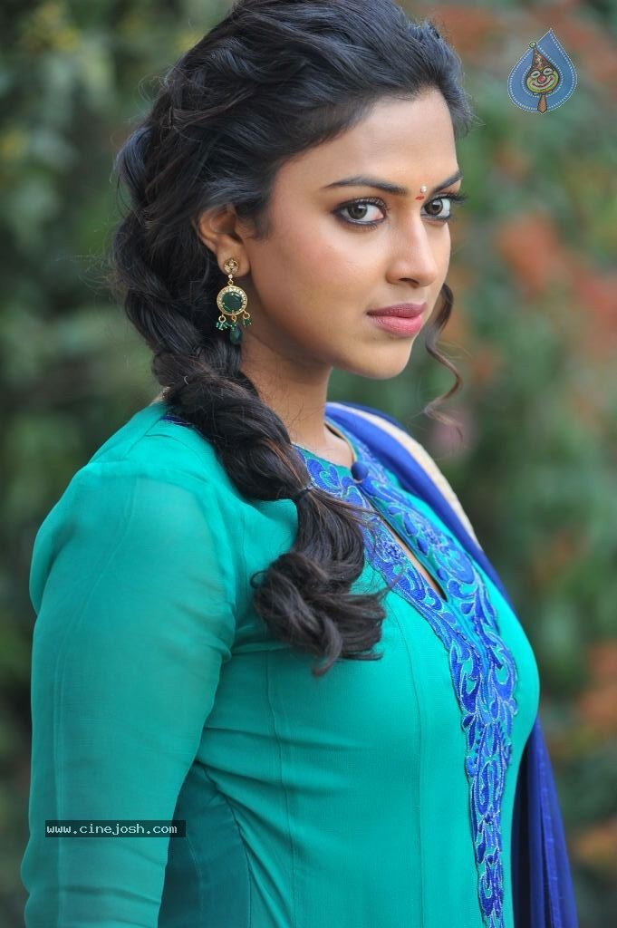 Amala Paul New Photos - 12 / 60 photos