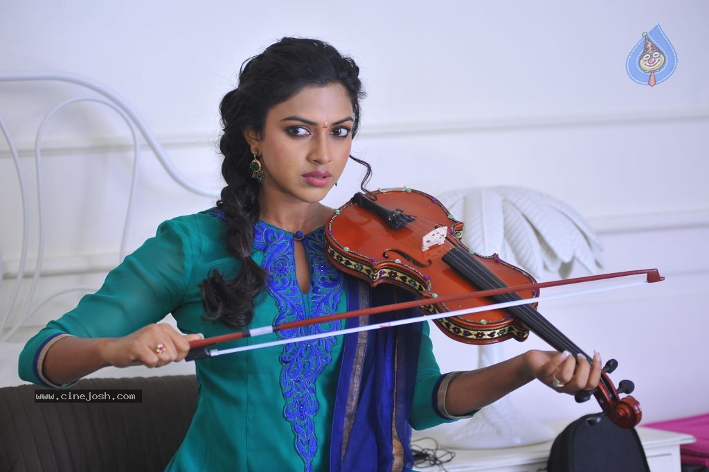 Amala Paul New Photos - 13 / 60 photos