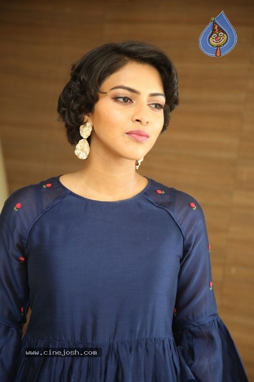 Amala Paul New Photos - 7 / 21 photos